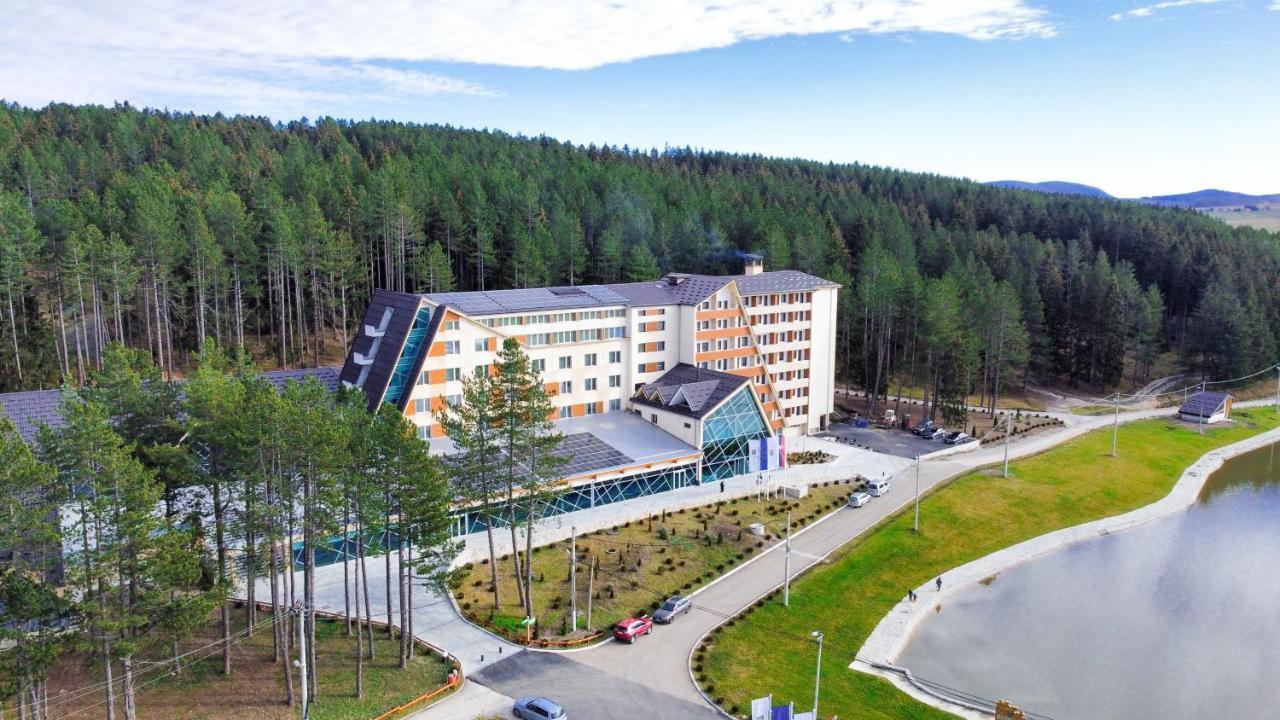 Borovi Forest & Sjenica